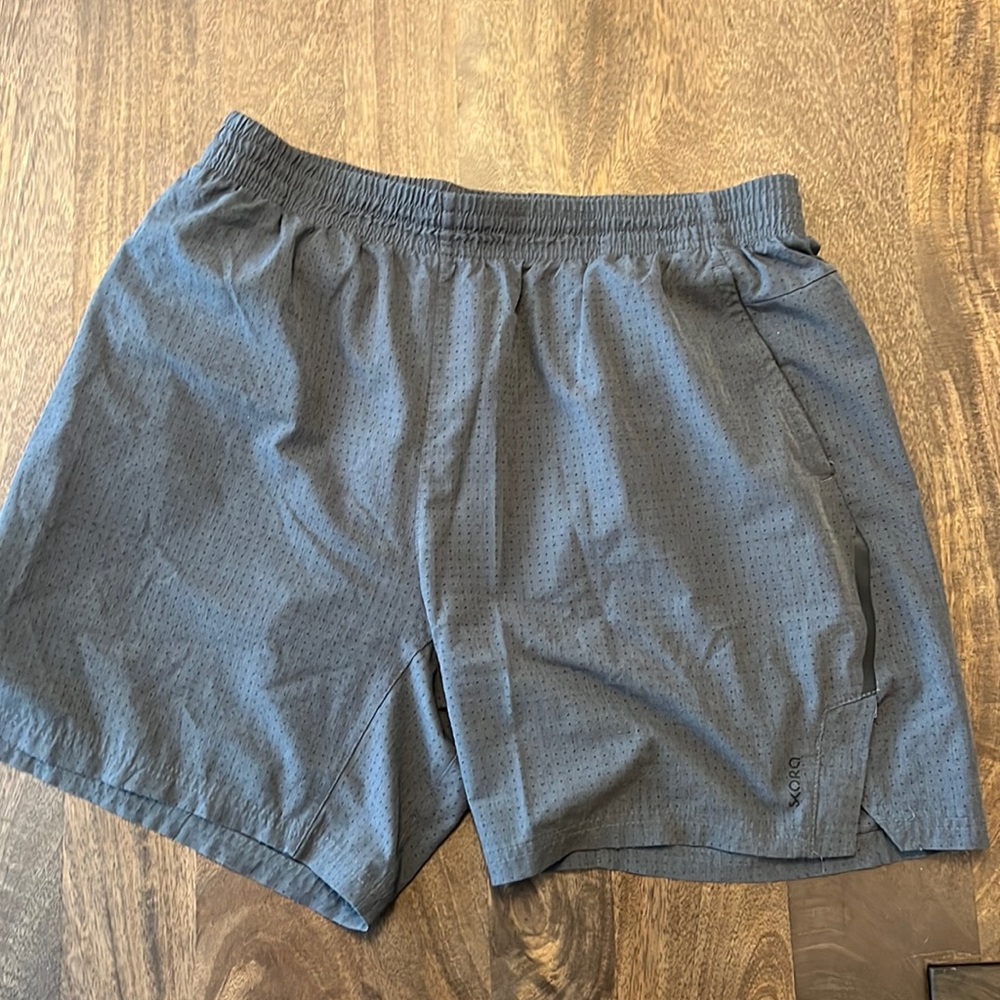 Men’s Gray Athletic Shorts XL